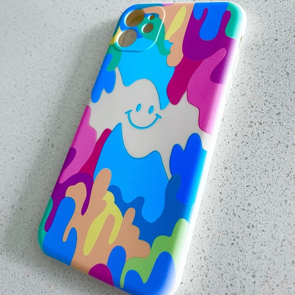 Brand New Smiley Face iPhone 11 Pro Case - Picture 2 of 5